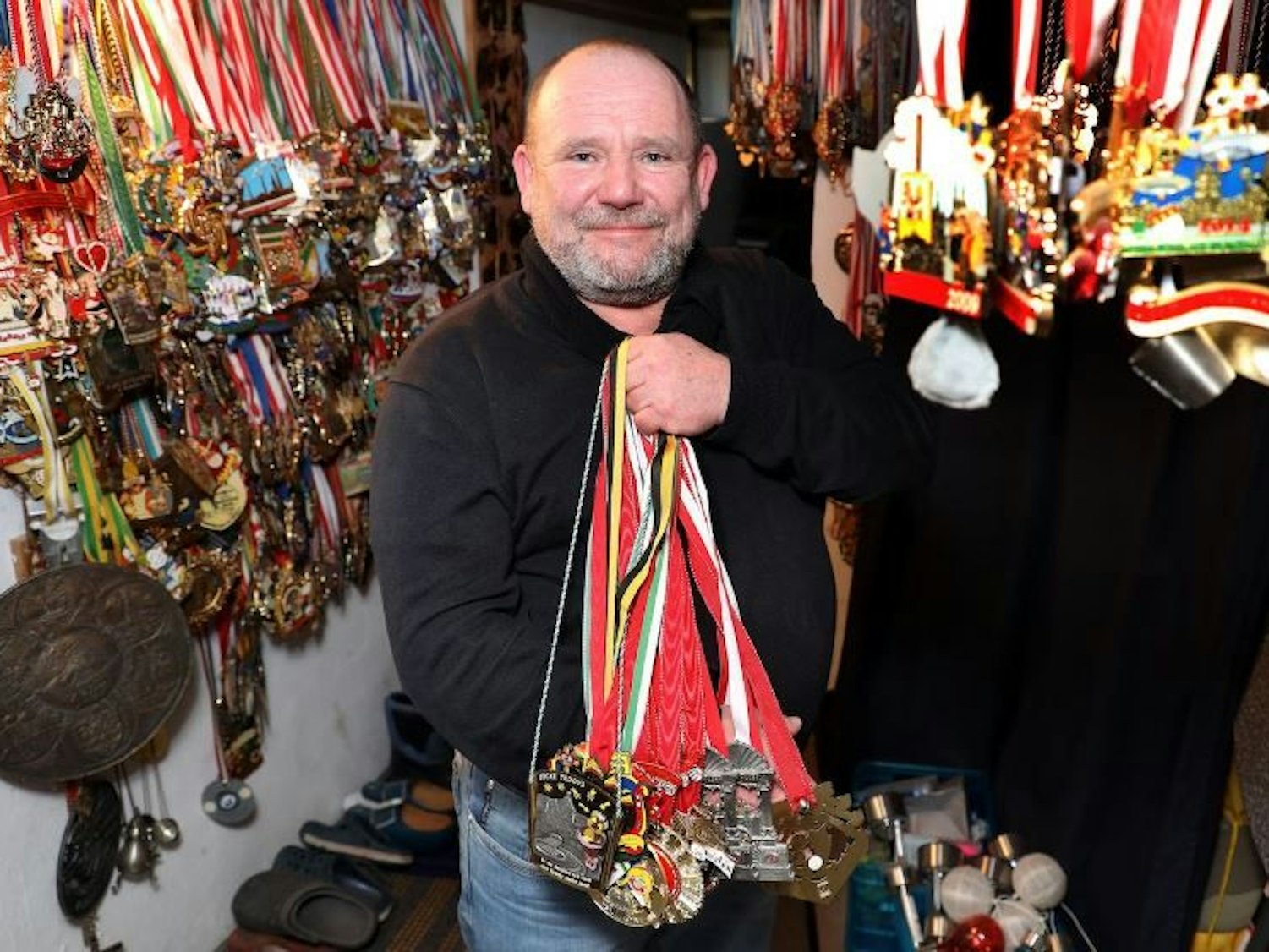 Bestatter und Dreigestirnsfahrer Frank Andes ist in der Nacht zum 1. Mai 2023 mit nur 54 Jahren völlig überraschend gestorben.