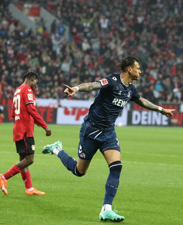 Davie Selke bejubelt am Freitag (5. Mai 2023) sein 1:0 gegen Bayer Leverkusen.