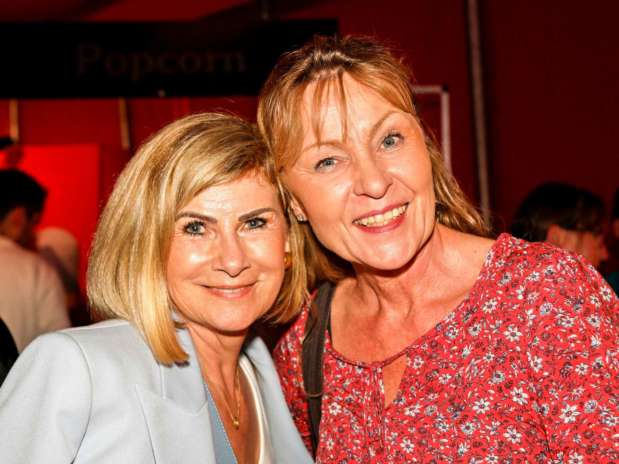 Zwei Gäste des Höhner Rock and Roll Circus.