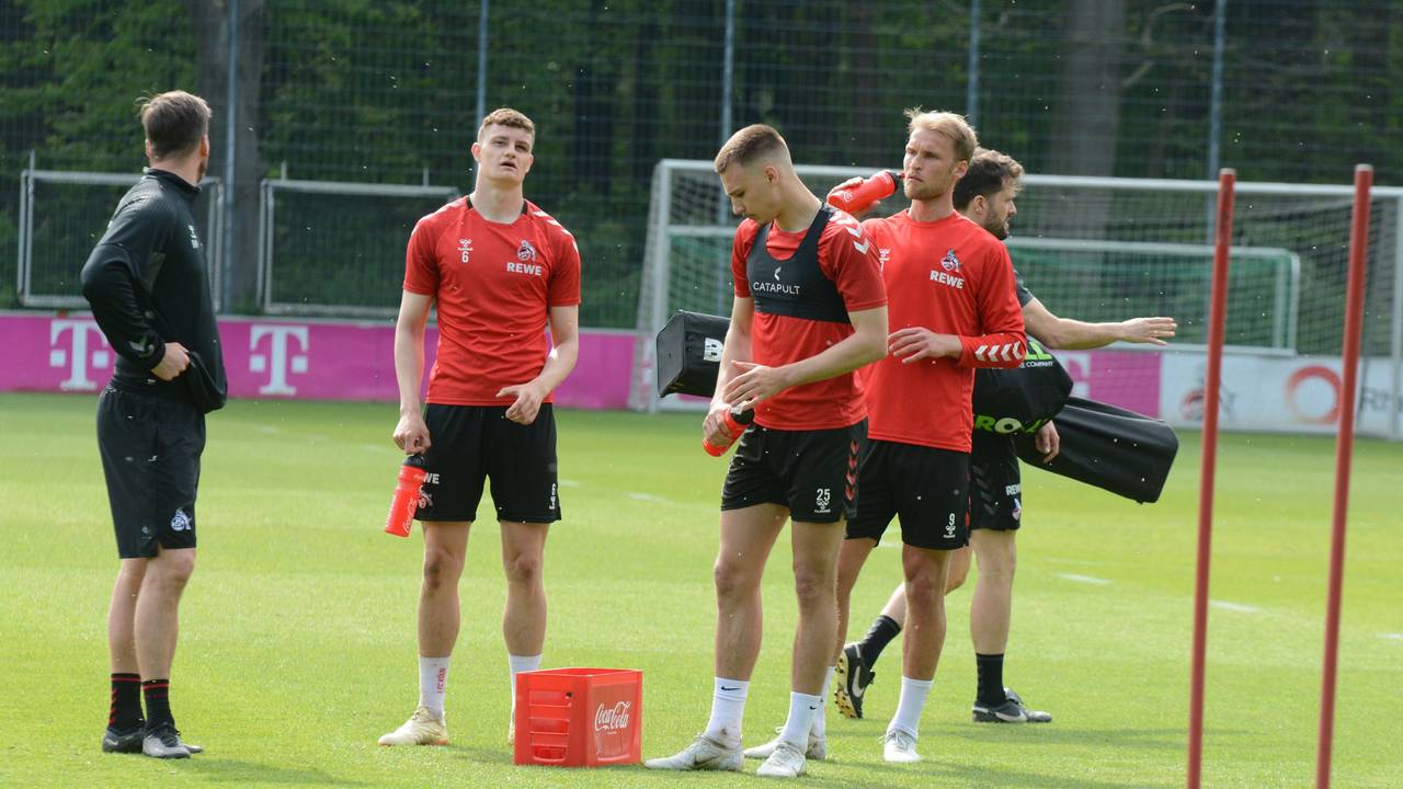 Der gesperrte Eric Martel schob Freitag eine Extra-Schicht mit Sebastian Andersson und Tim Lemperle.