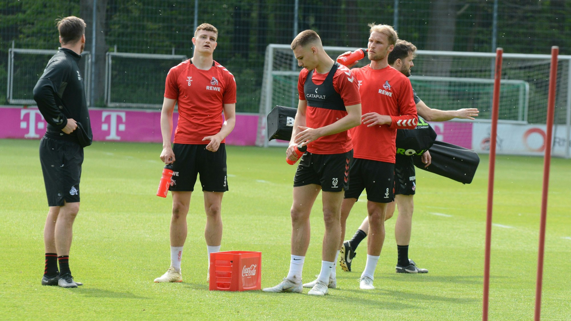 Der gesperrte Eric Martel schob Freitag eine Extra-Schicht mit Sebastian Andersson und Tim Lemperle.