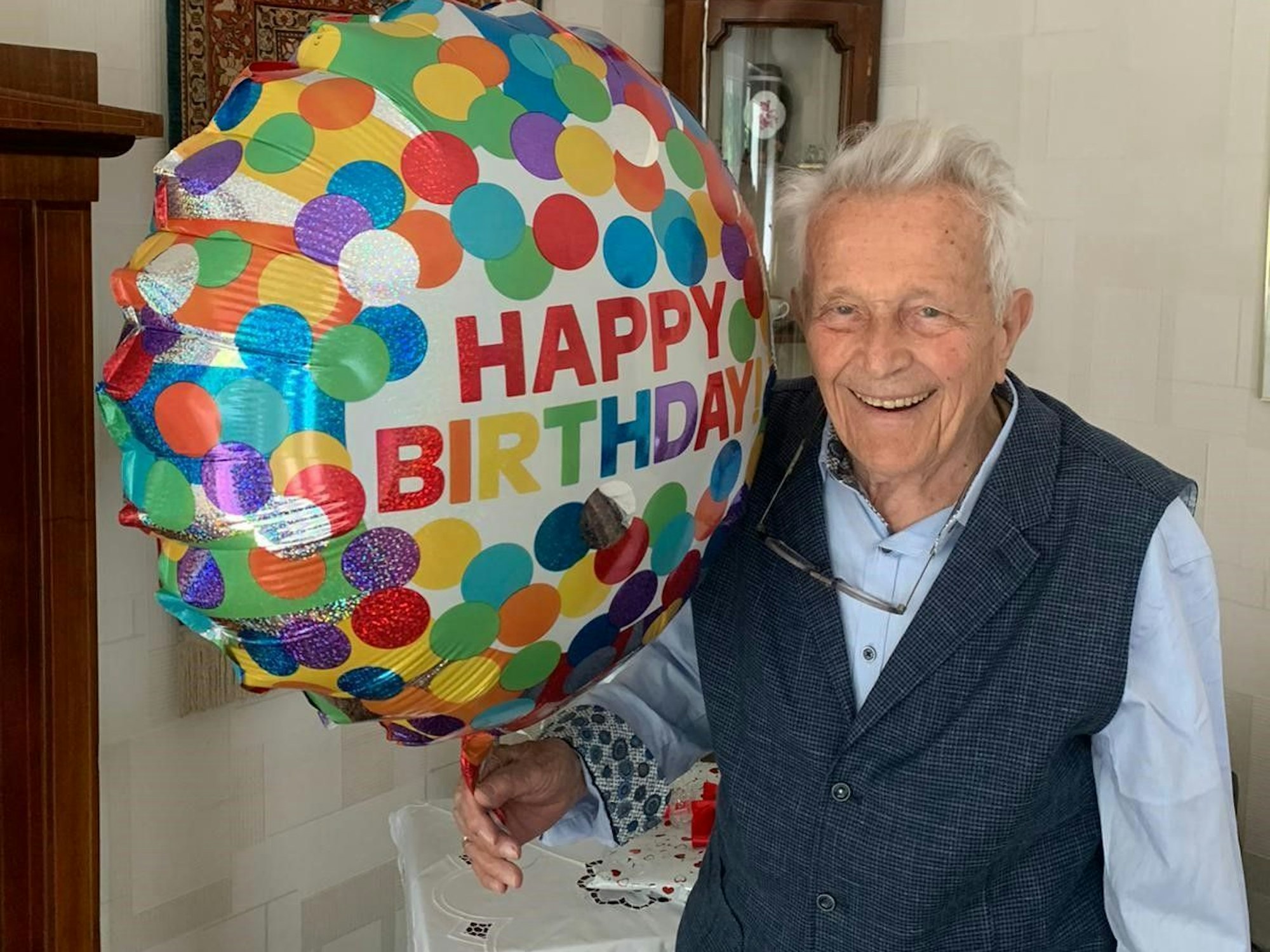 Der Bergisch Gladbacher Diether Wolffram feiert am 6. Mai 2023 seinen 100. Geburtstag.