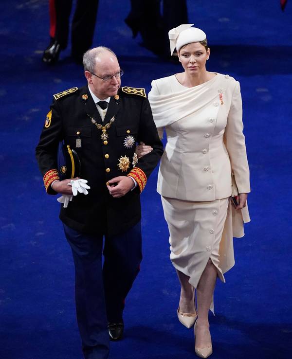 Fürst Albert von Monaco, und Fürstin Charlène von Monaco nehmen an der Krönung des britischen Königs Charles III. und Königin Camilla in der Westminster Abbey teil.