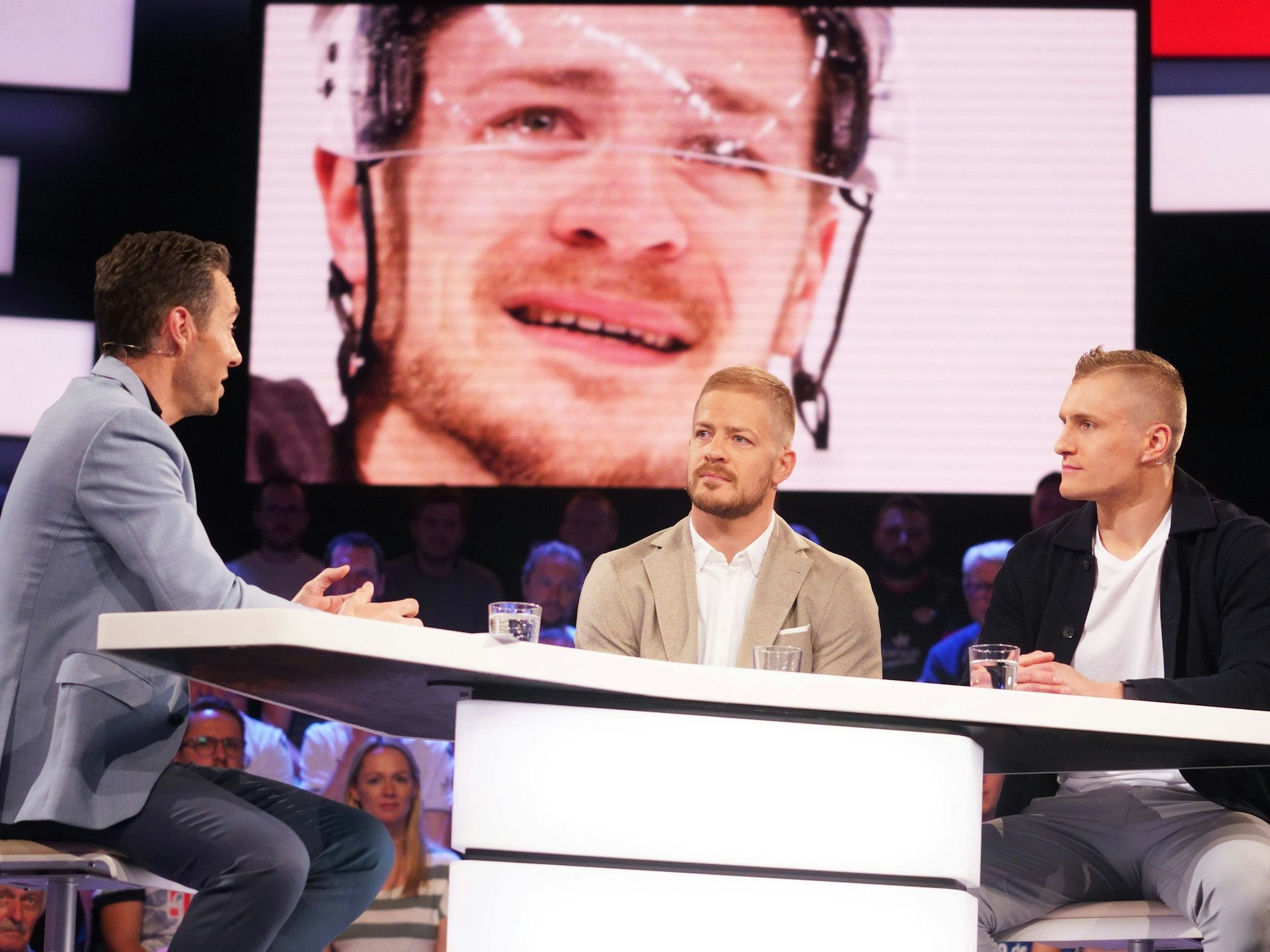 Eishockey-Gespräch im Sportstudio mit Moritz Müller und Nico Sturm.