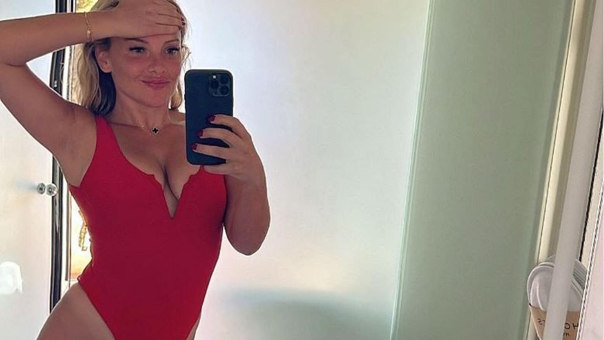 Evelyn Burdecki (hier auf einem Instagram-Selfie von 2023) wurde fast zum Betrugsopfer.