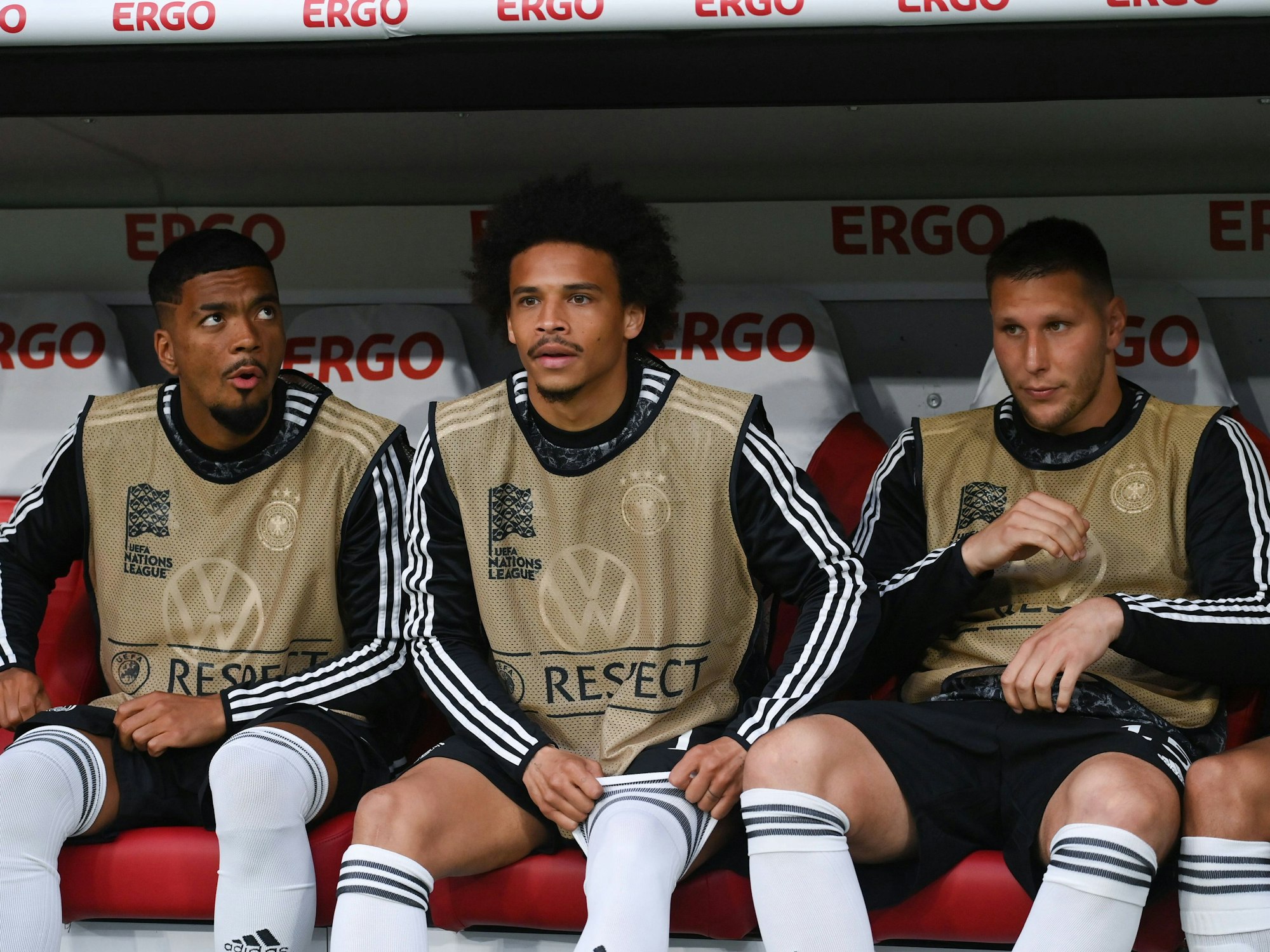 Benjamin Henrichs, Leroy Sané, Niklas Süle beim Länderspiel zwischen Deutschland und England am 7. Juni 2022.