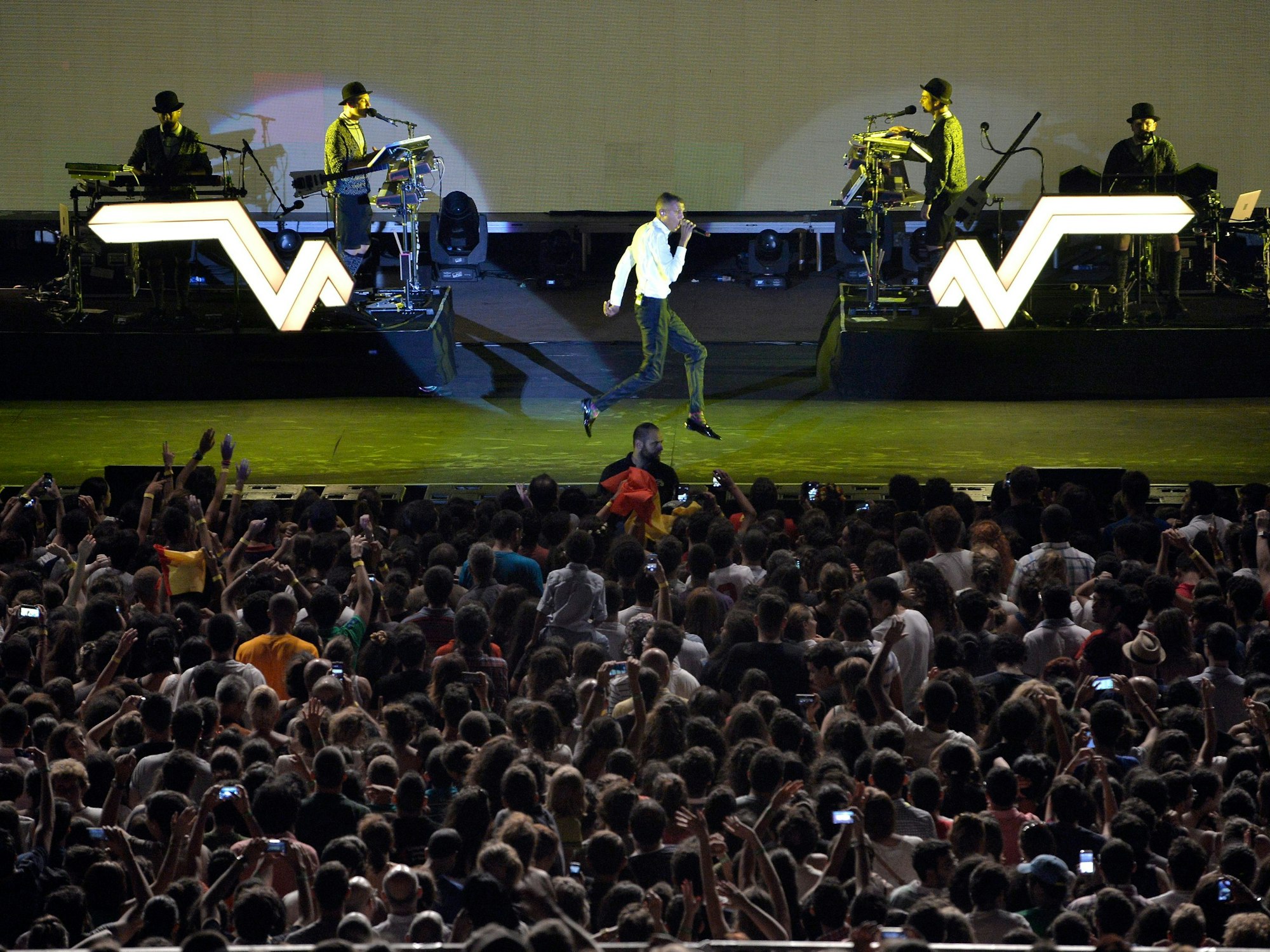 Der Musiker Stromae, hier auf einem Archivfoto von 2014, sagte am 9. Mai 2023 seine europaweite Tournee aufgrund von mentalen Problemen ab.