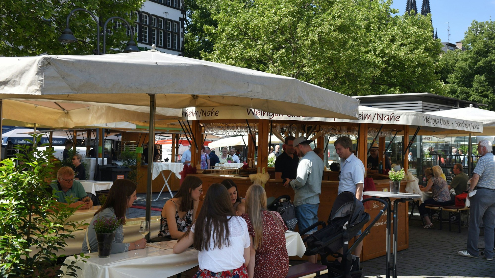 Eröffnung der Kölner Weinwoche auf dem Heumarkt.