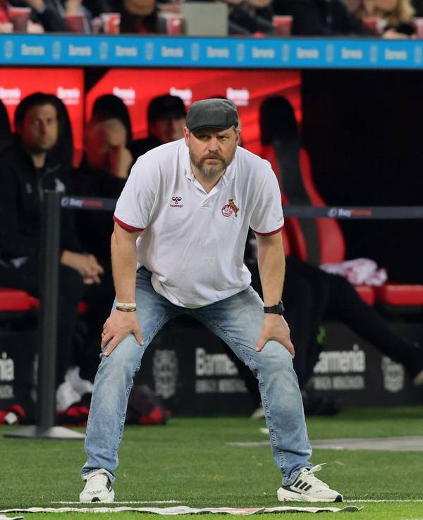 Steffen Baumgart steht beim 1. FC Köln an der Seitenlinie.