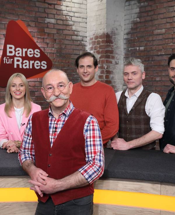 Das „Bares für Rares“-Team um Walter "Waldi" Lehnertz, Dr. Elisabeth "Lisa" Nüdling, Horst Lichter, Julian Schmitz-Avila, Christian Vechtel, David Suppes