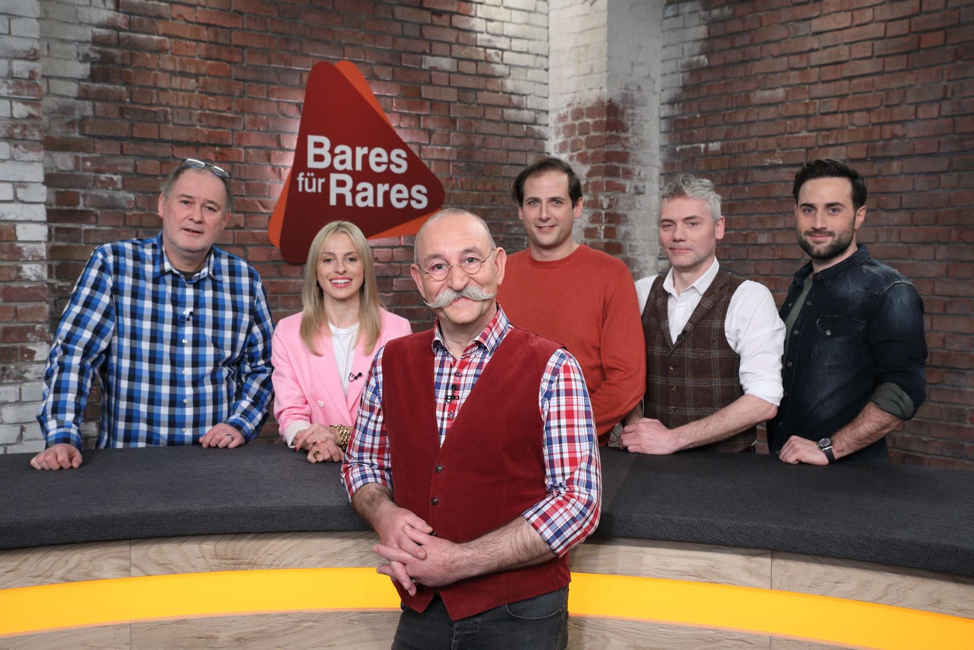Das „Bares für Rares“-Team um Walter "Waldi" Lehnertz, Dr. Elisabeth "Lisa" Nüdling, Horst Lichter, Julian Schmitz-Avila, Christian Vechtel, David Suppes