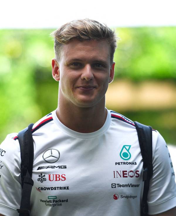 Mercedes-Ersatzfahrer Mick Schumacher kommt in Miami in die Boxengasse.