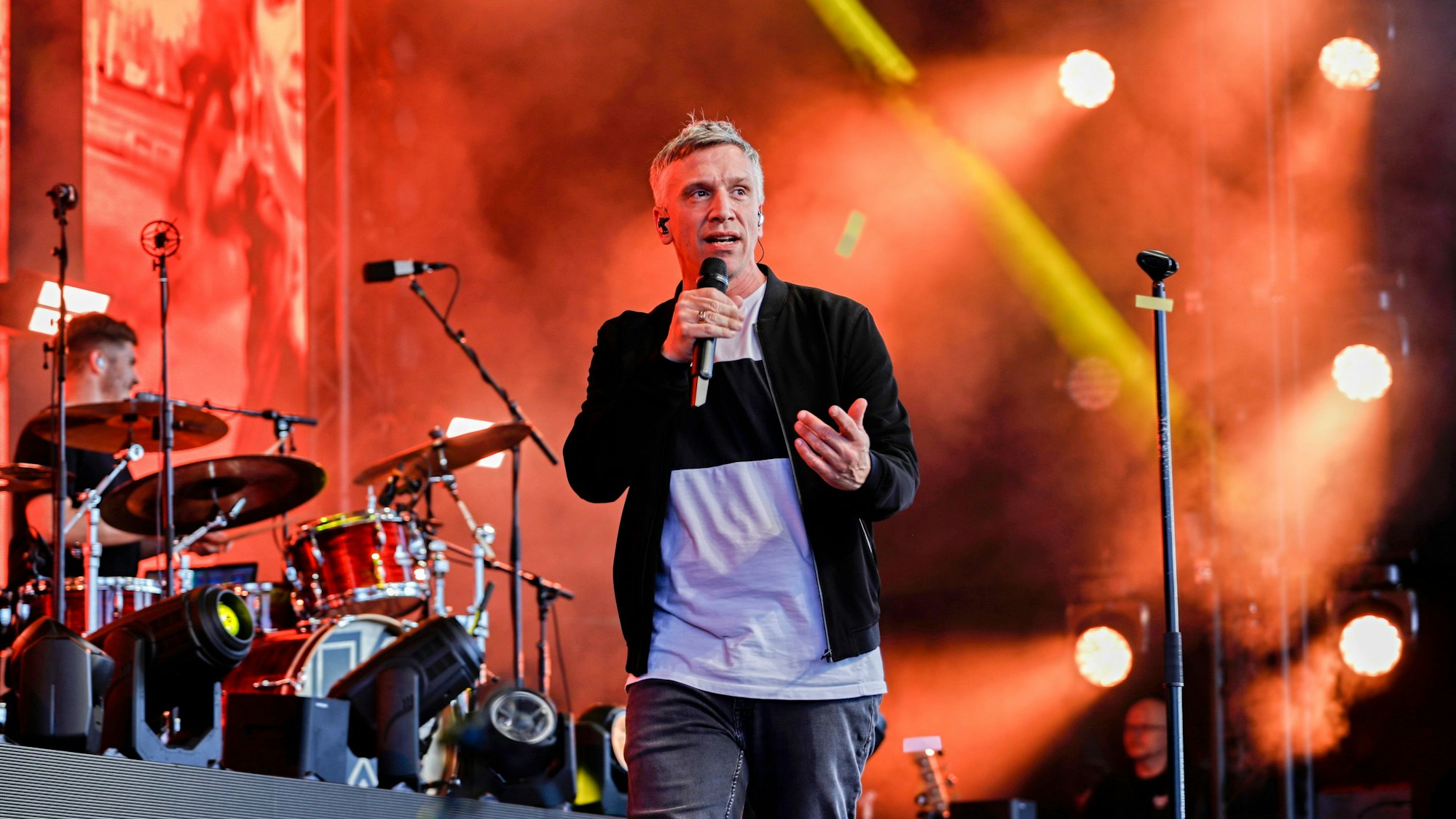 Mit einem Konzert von Kasalla startete der Kölner Tanzbrunnen in die Saison 2023.