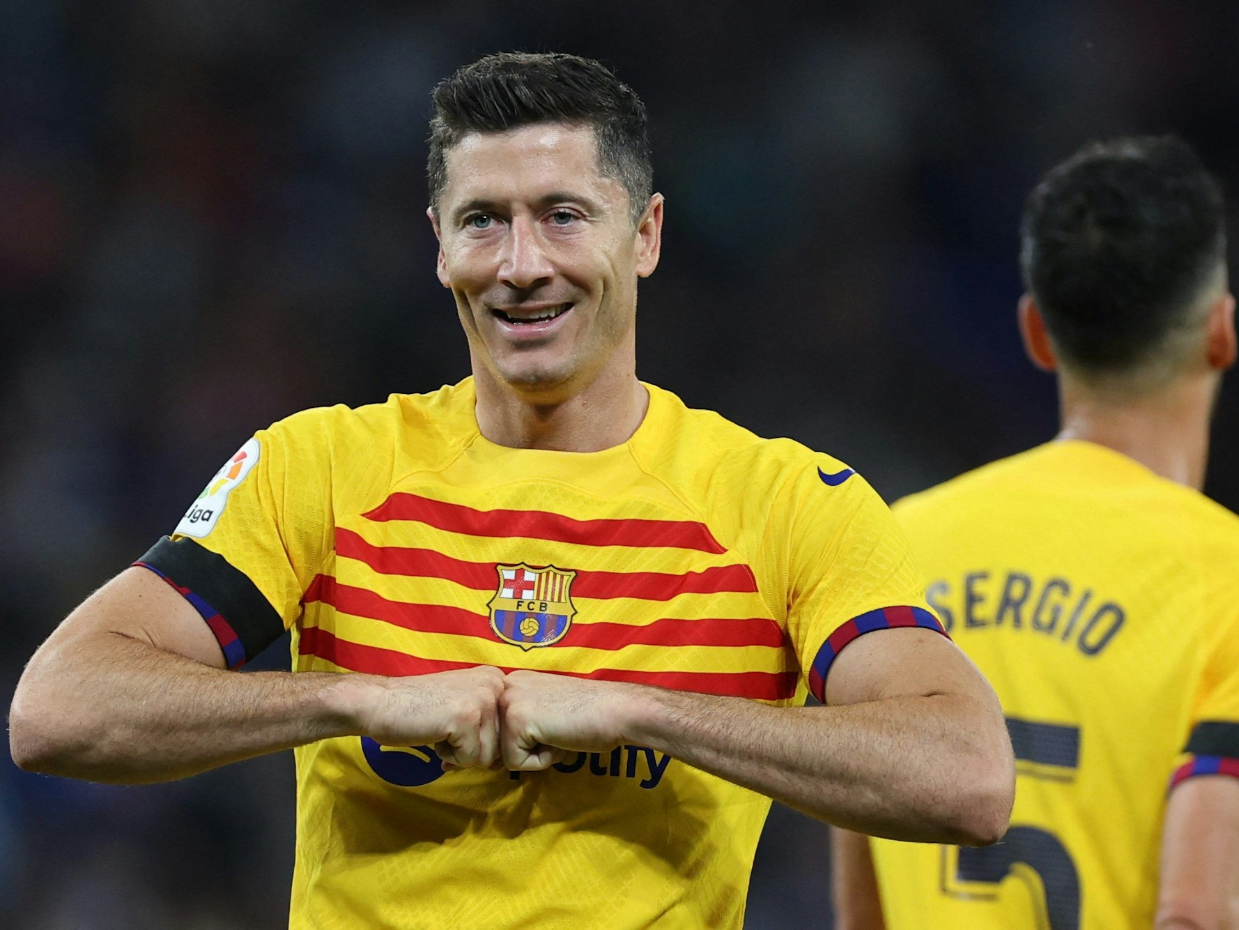 Robert Lewandowski jubelt nach einem Treffer.