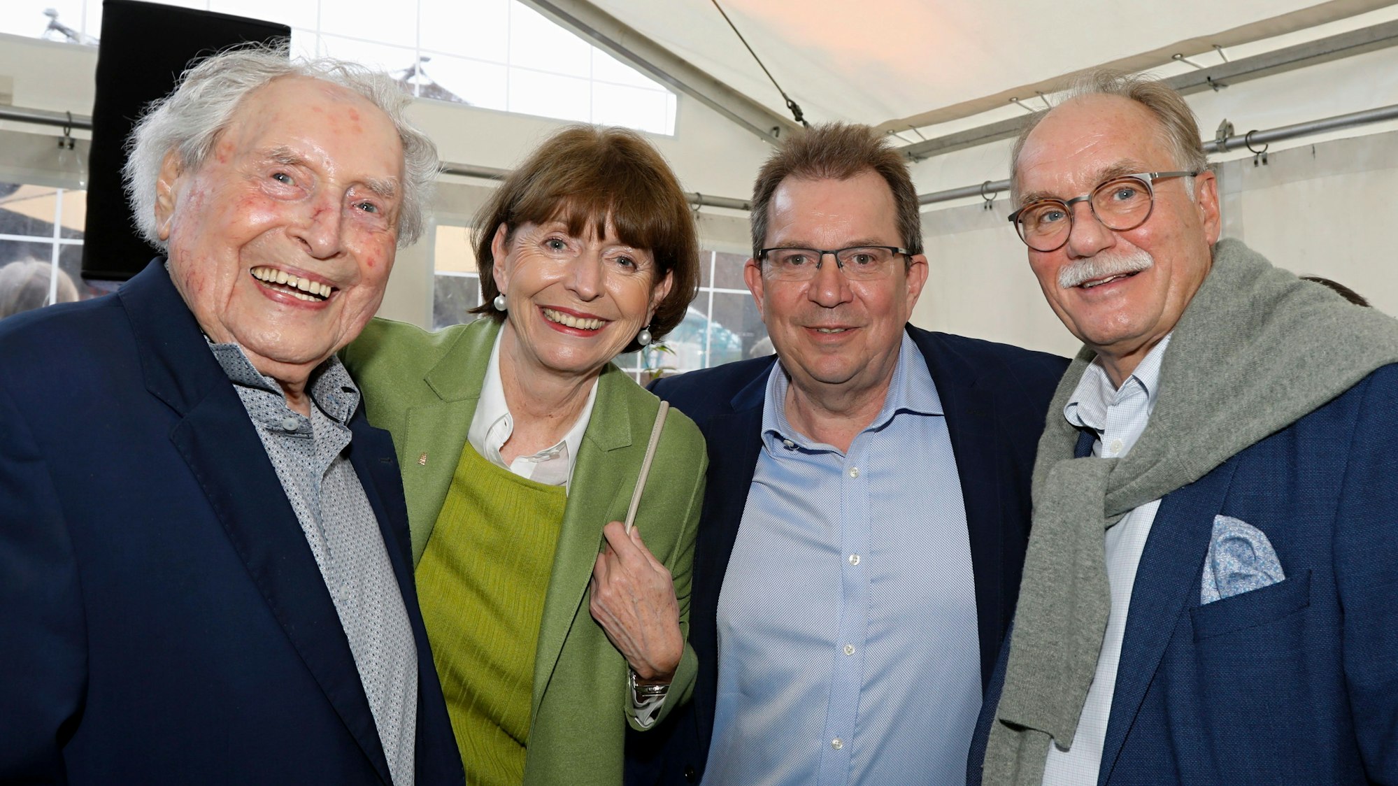 Mit einem Konzert von Kasalla startete der Kölner Tanzbrunnen in die Saison 2023.