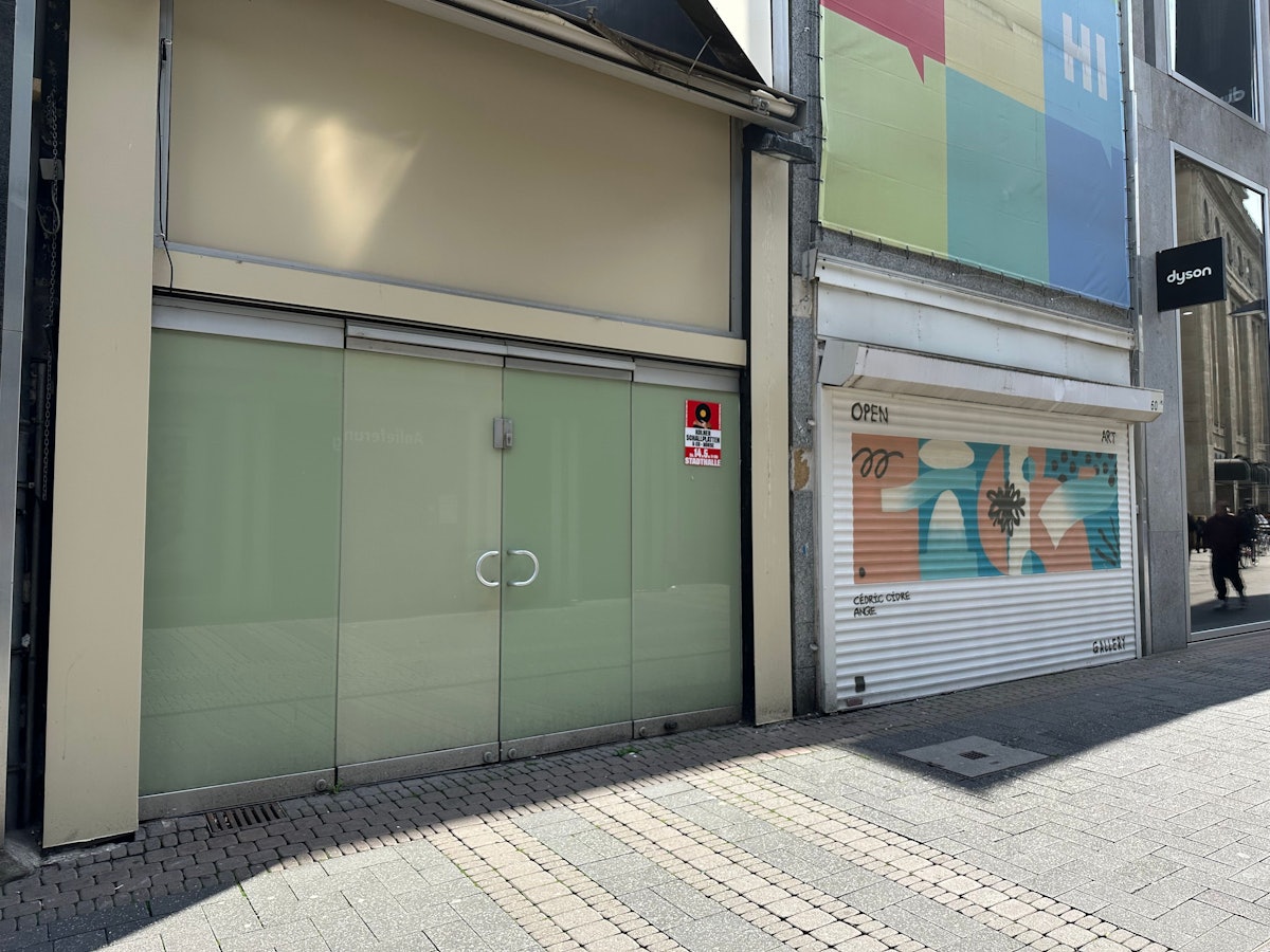 Ein leerstehendes Ladenlokal auf der Kölner Hohe Straße