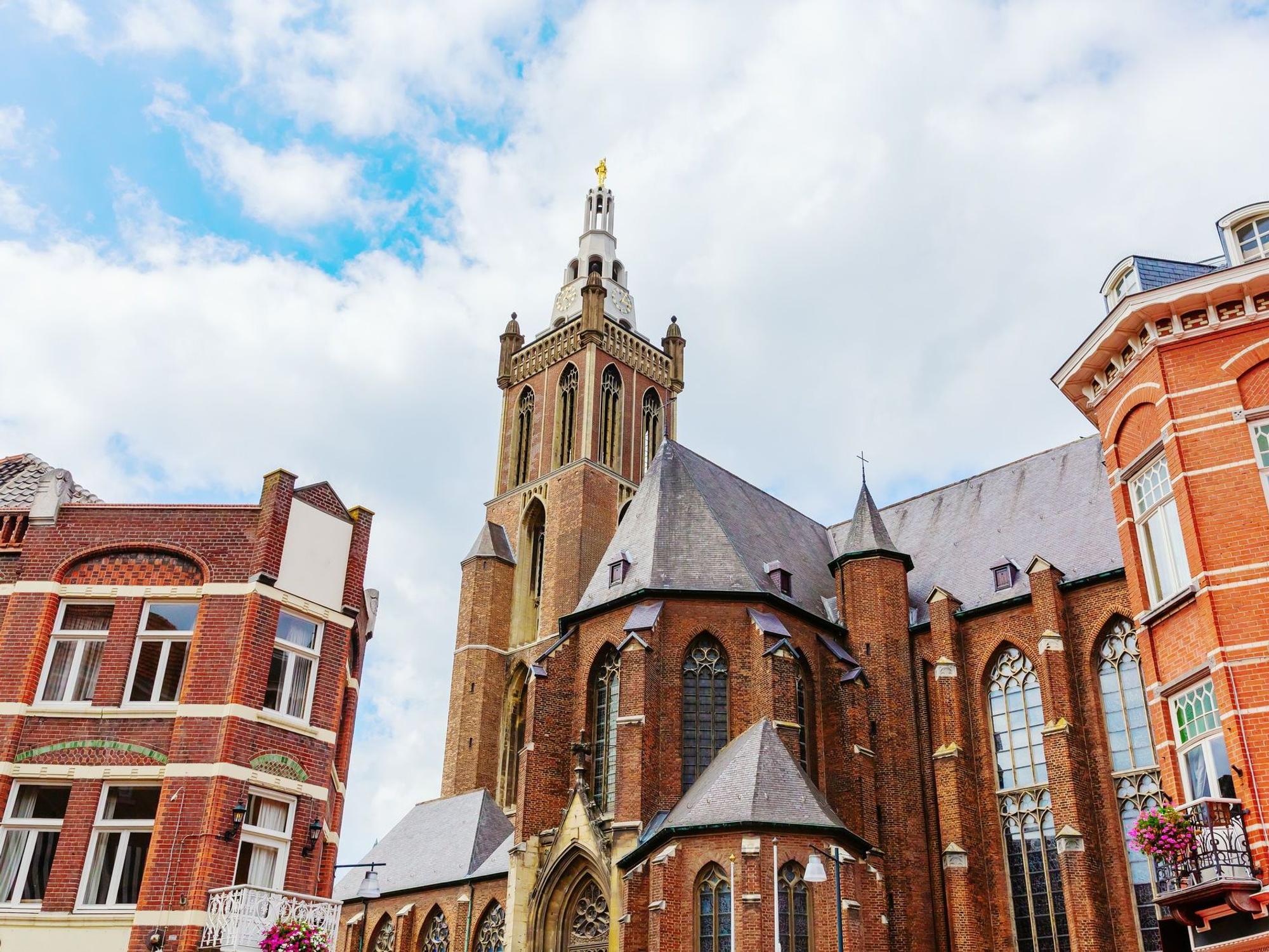 Die Christoffelkathedraal zählt zu den Top-Sehenswürdigkeiten in Roermond.