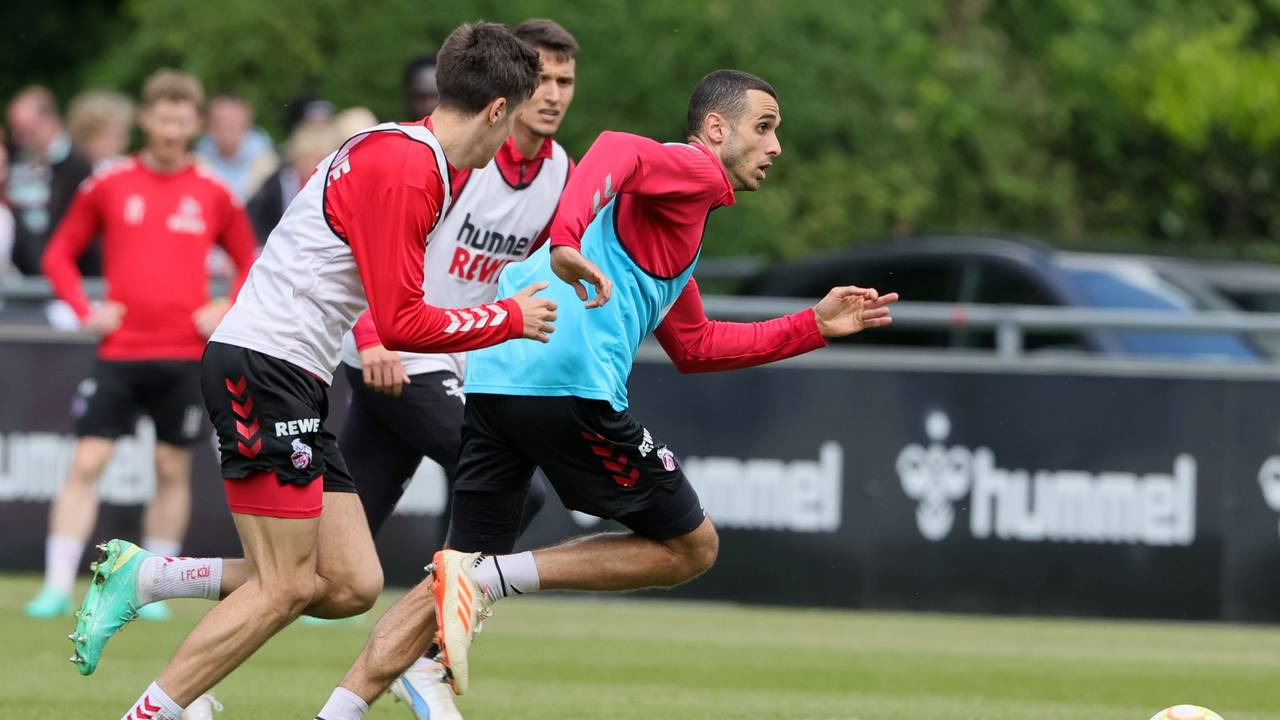 Ellyes Skhiri im Laufduell mit Denis Huseinbasic.