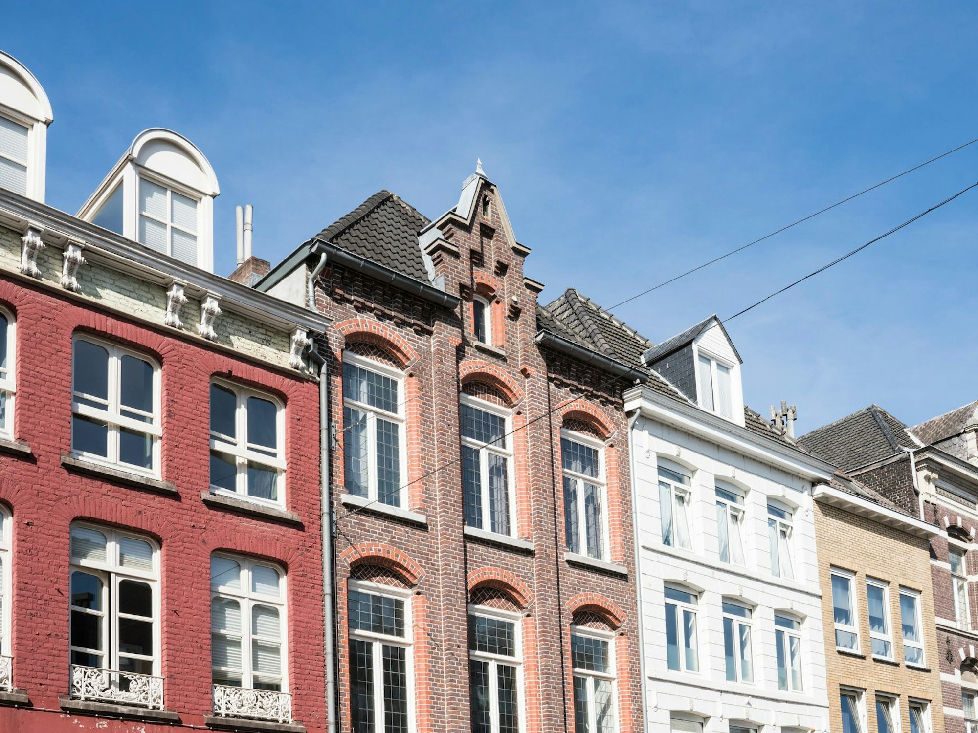 Auch in Roermond können die typisch niederländischen Giebelhäuser betrachtet werden.