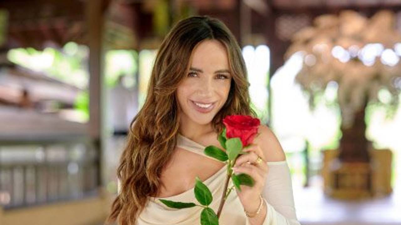Jennifer Saro ist die Bachelorette 2023. Die Single-Mutter aus Berlin hat ihre Wurzeln in Bayern, teilte der Sender am 19.05.2023 mit. Wie gewohnt wollen in der 10. Staffel der Datingshow 20 Männer um das Herz der Single-Dame kämpfen.