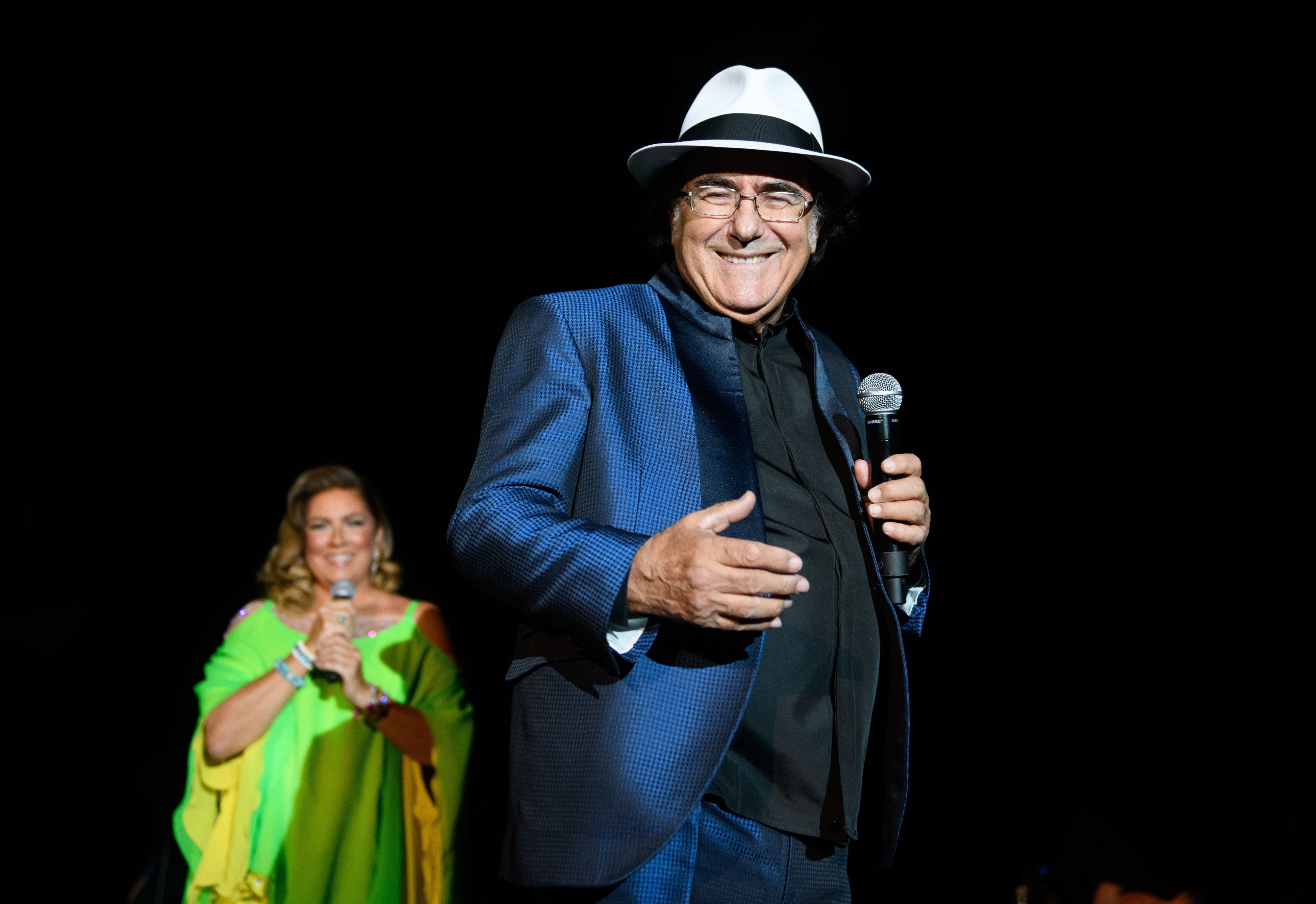 Das italienische Pop-Duo Al Bano (bürgerlich Albano Carrisi) und Romina Power tritt zum Start ihrer Abschiedstournee in der Sporthalle Hamburg auf.