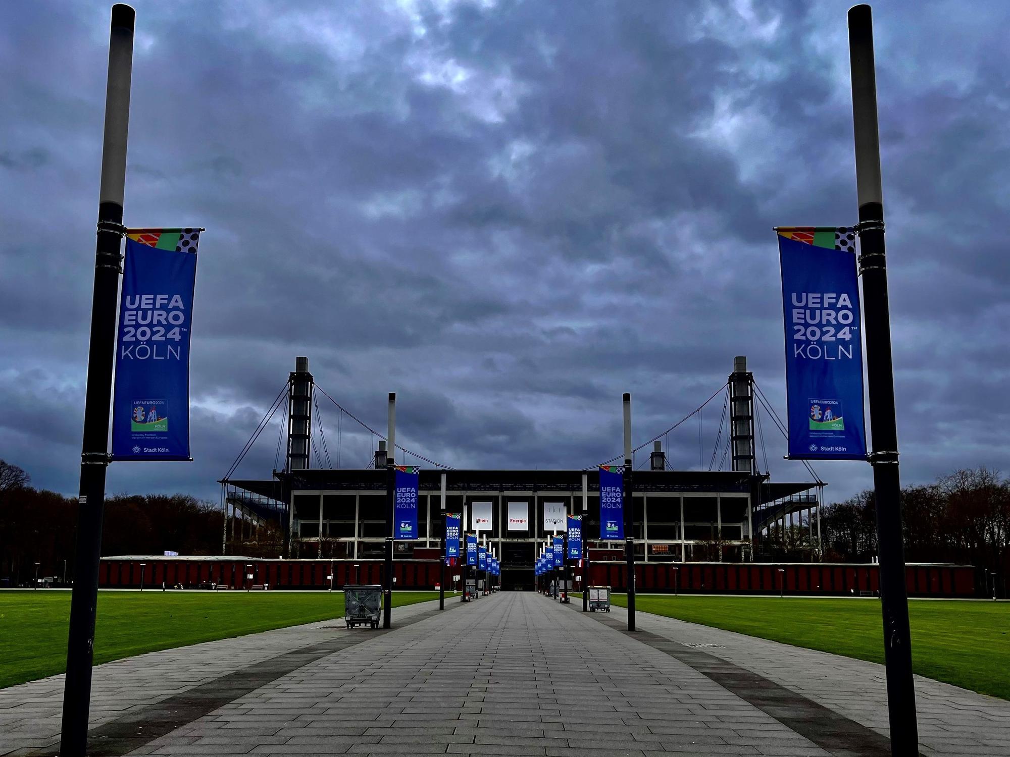 Im Rhein-Energie-Stadion von Köln finden 2024 EM-Spiele statt.