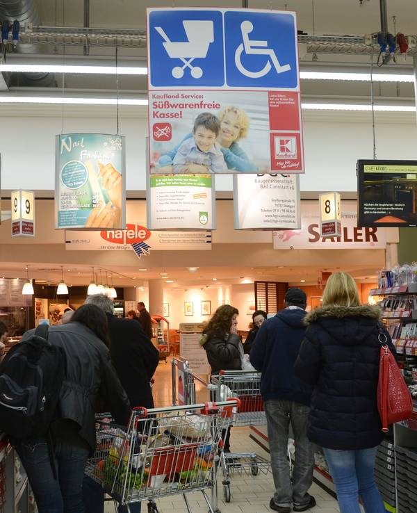 Ein Kaufland-Kunde macht eine fiese Entdeckung und stellt den Discounter daraufhin zur Rede. Unser Archivbild zeigt eine Filiale im Jahr 2014.