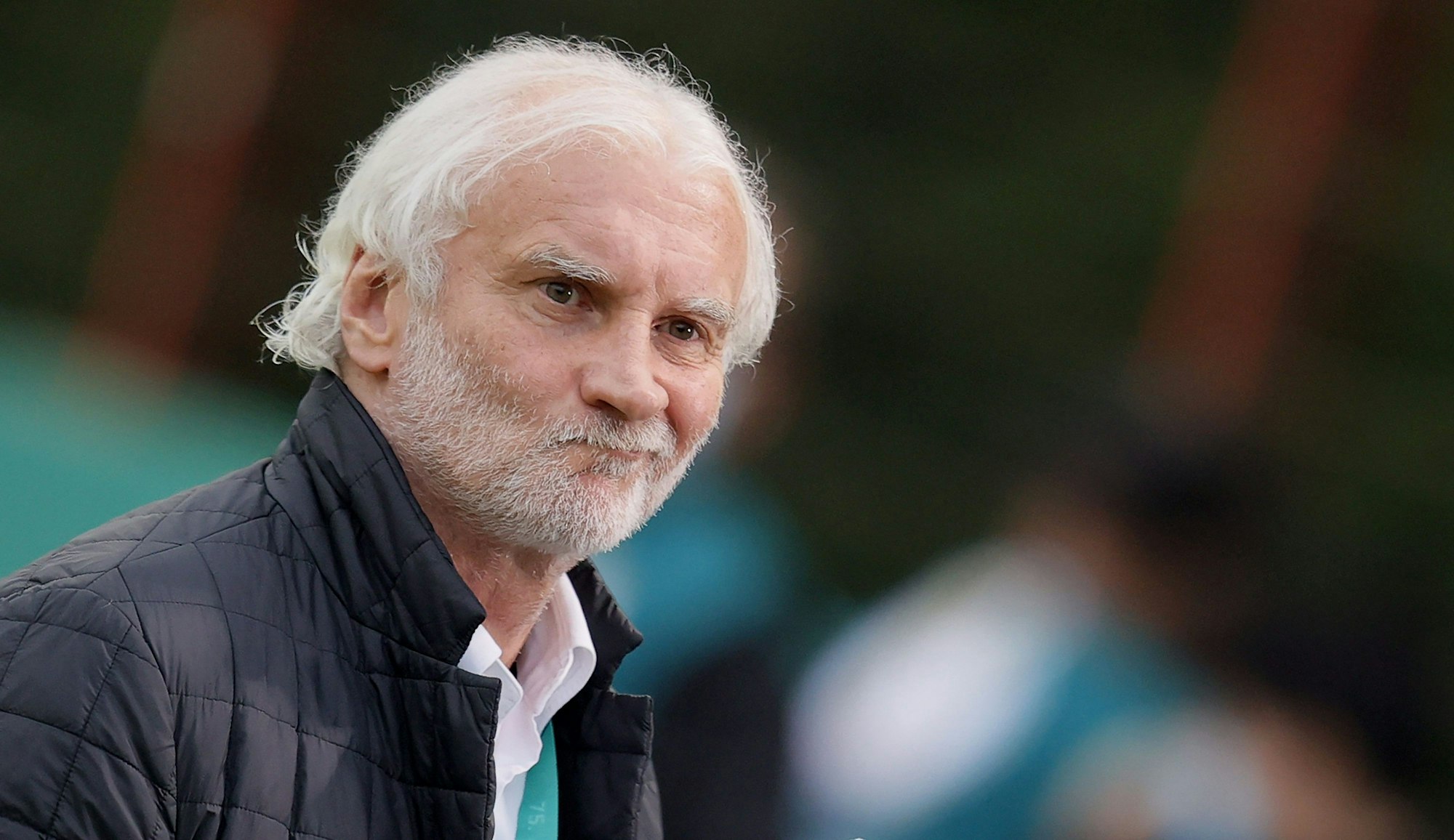 Rudi Völler mit skeptischem Gesichtsausdruck.