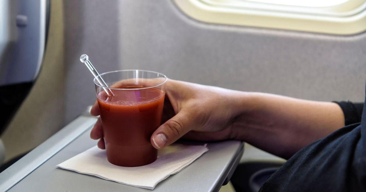 Warum Schmeckt Tomatensaft Im Flugzeug Besser