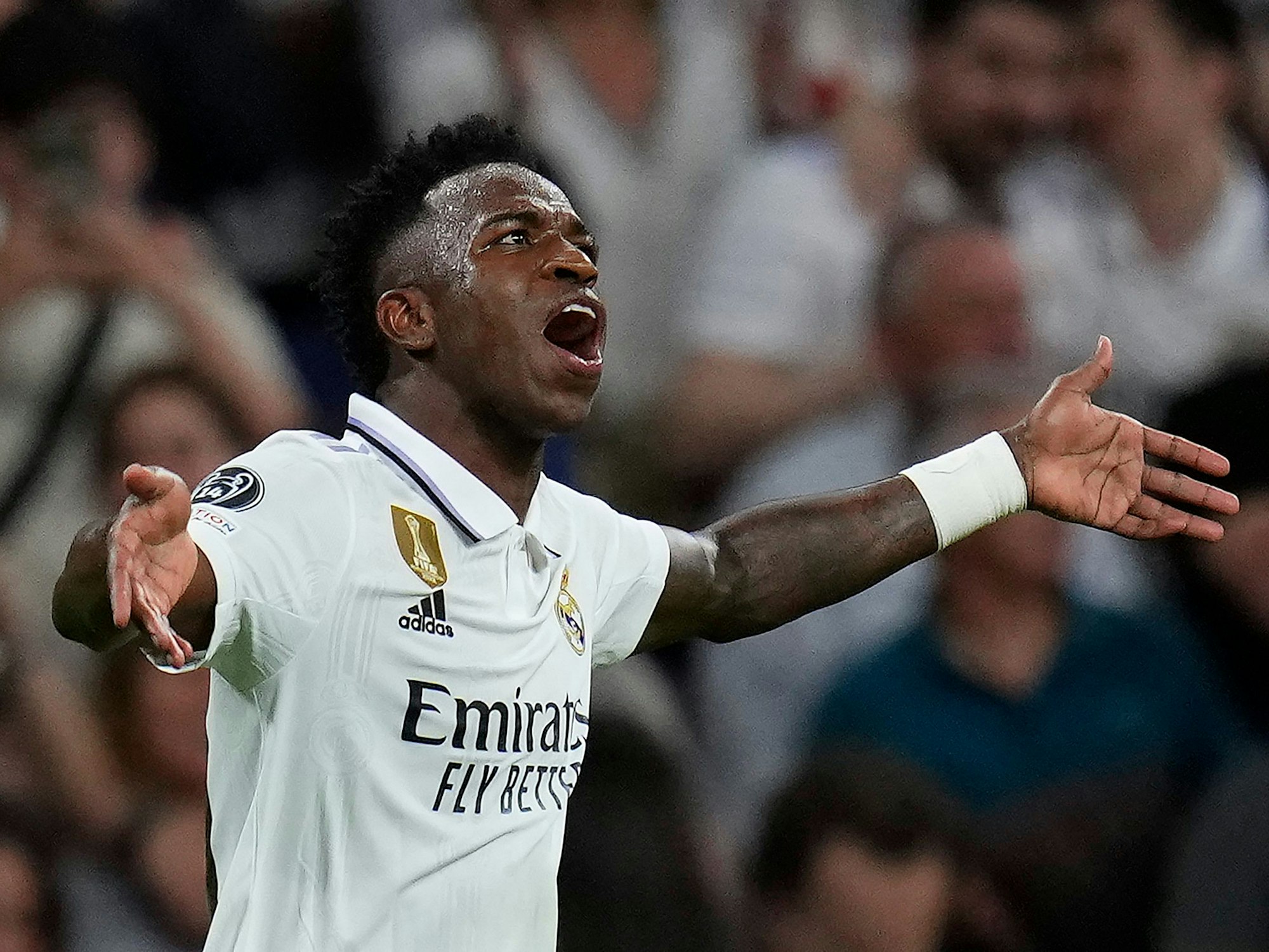 Vinicius Junior von Real Madrid jubelt über sein Tor zum 1:0 gegen Manchester City.