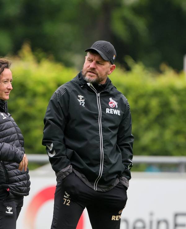 Steffen Baumgart im Gespräch mit Maria Wolf.