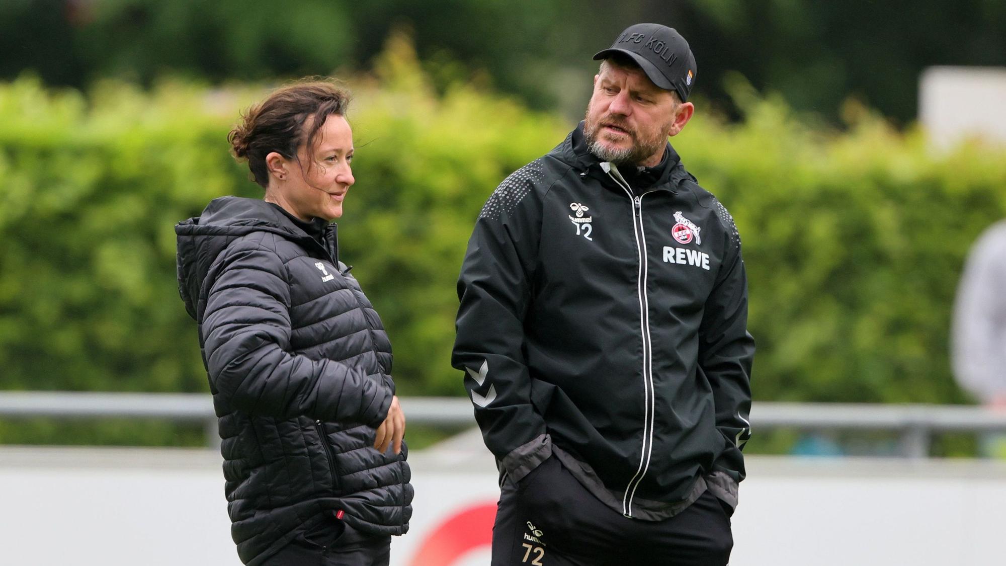 Steffen Baumgart im Gespräch mit Maria Wolf.
