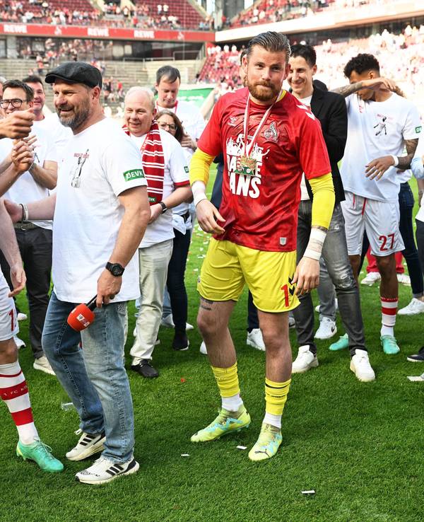 Steffen Baumgart verabschiedet Jonas Hector und Timo Horn.