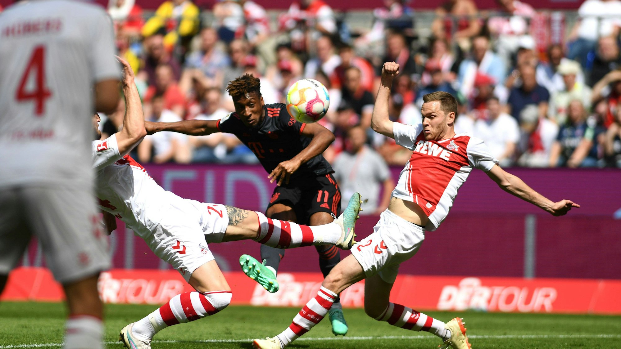 Kingsley Coman trifft gegen Köln.