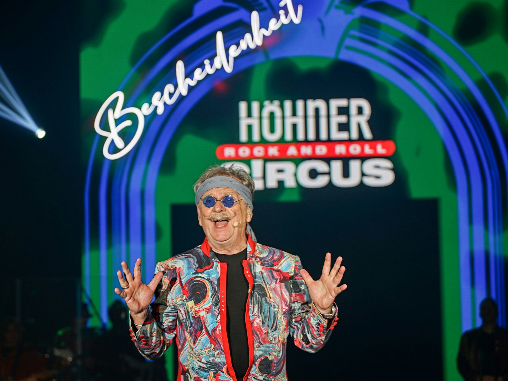 Henning Krautmacher auf der Bühne beim Höhner Rock and Roll Circus.