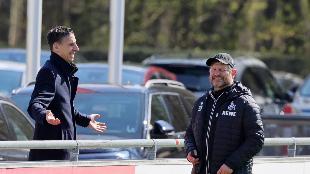 Christian Keller und Steffen Baumgart scherzen im Training.