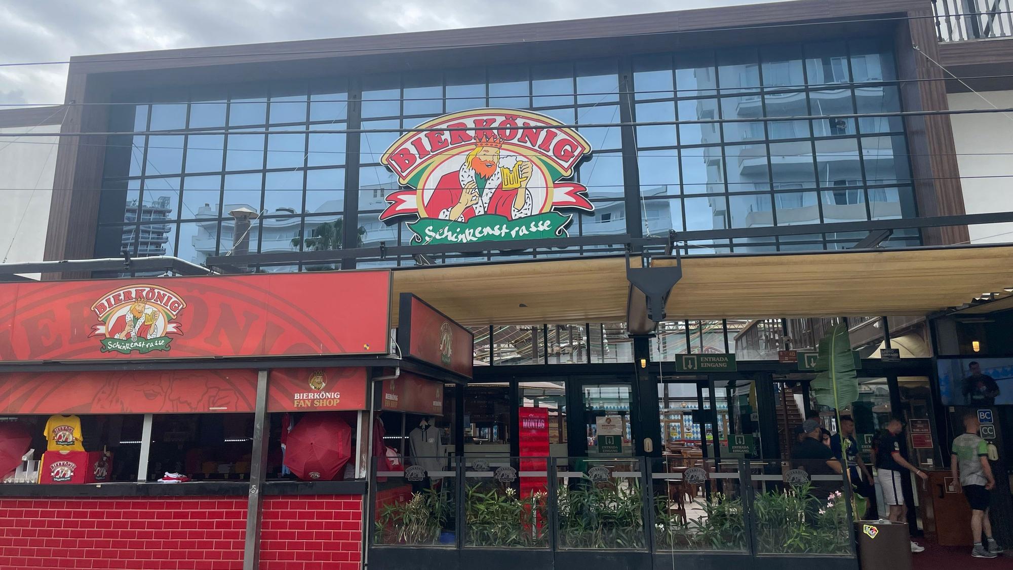 Der „Bierkönig“ auf der Schinkenstraße auf Mallorca, aufgenommen am 29. Mai 2023.