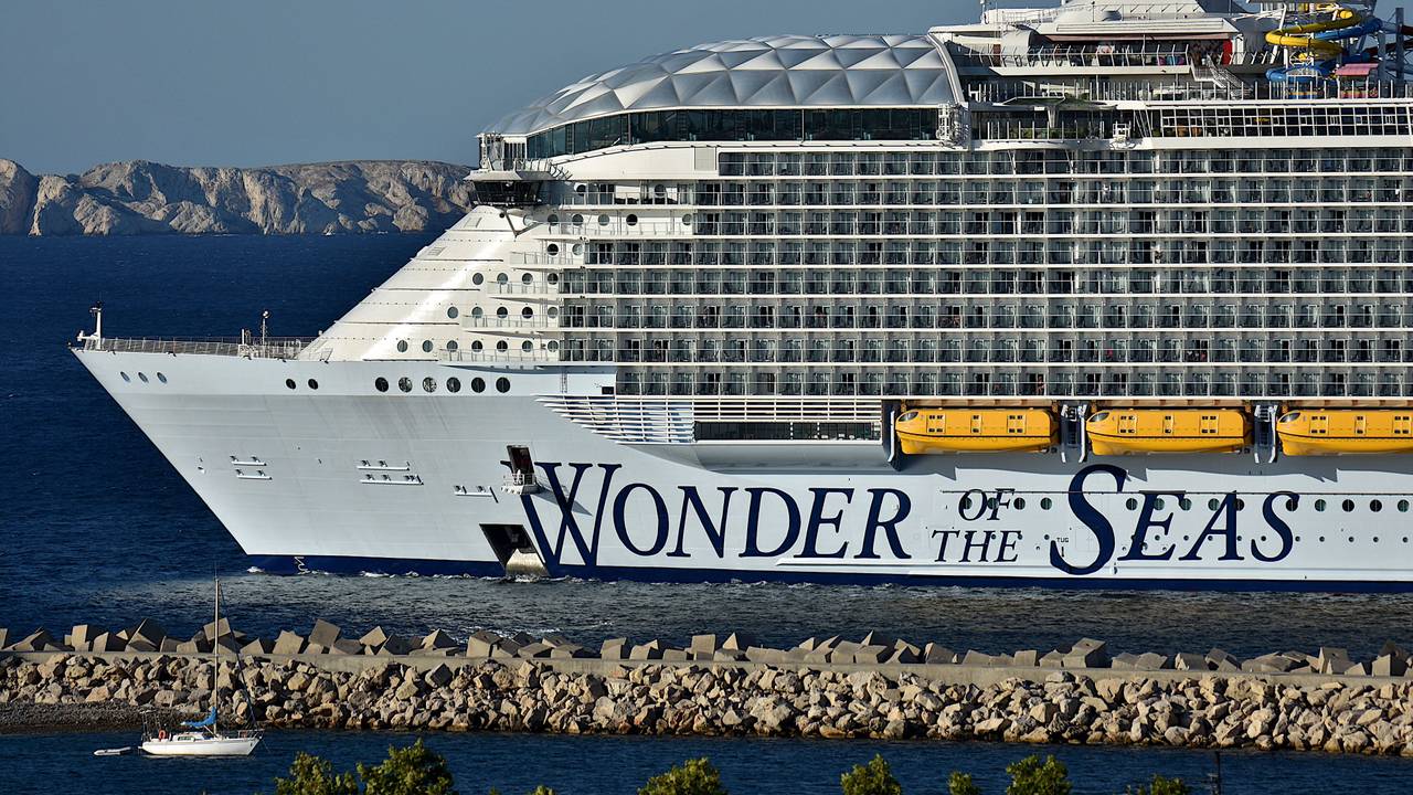 Das Kreuzfahrtschiff „Wonder of the Seas“ im Hafen