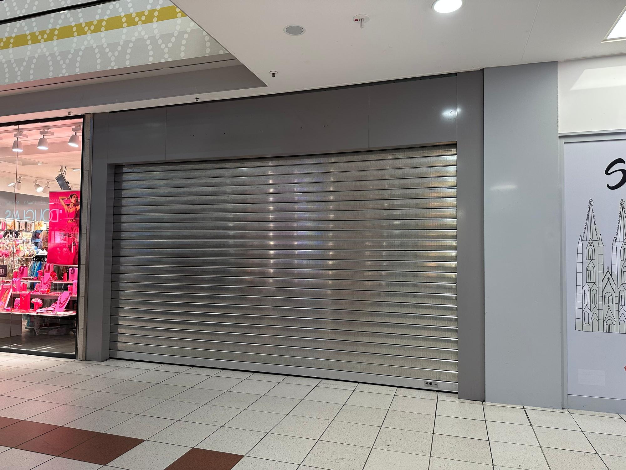 Leeres Ladenlokal im City Center Köln-Chorweiler