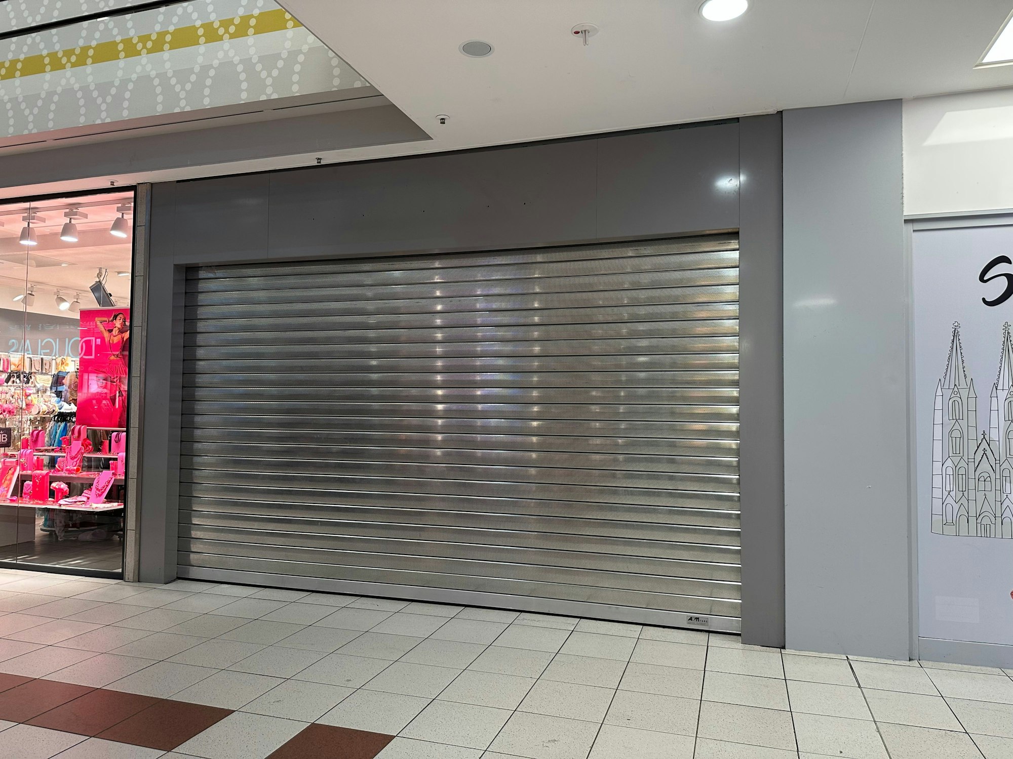 Leeres Ladenlokal im City Center Köln-Chorweiler