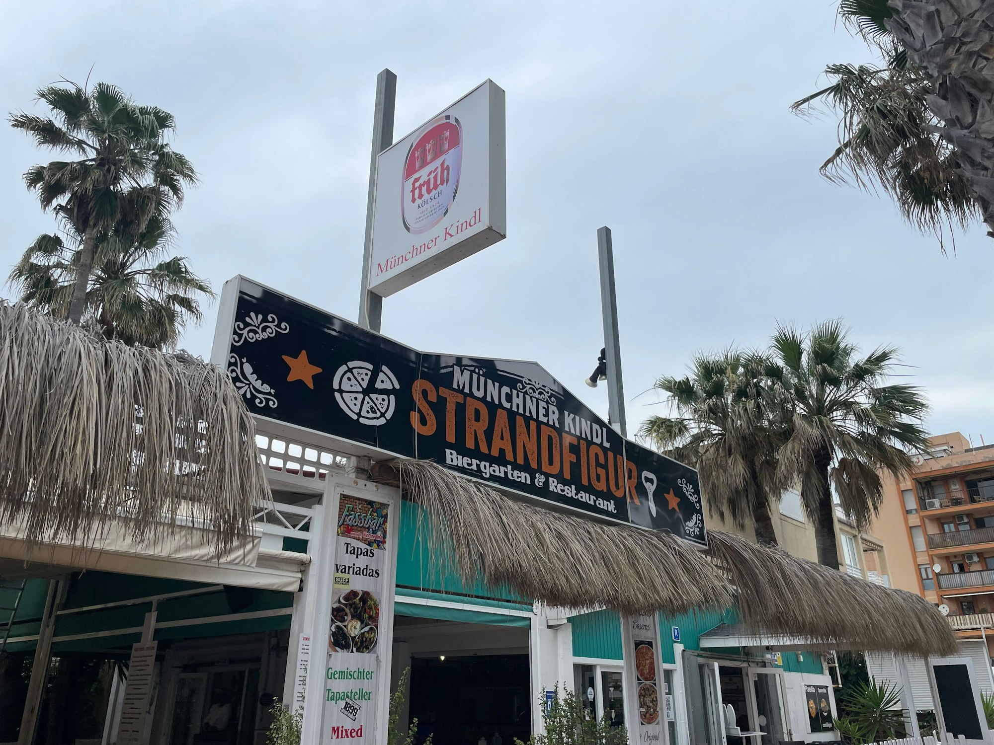 Die „Strandfigur“-Bar auf Mallorca