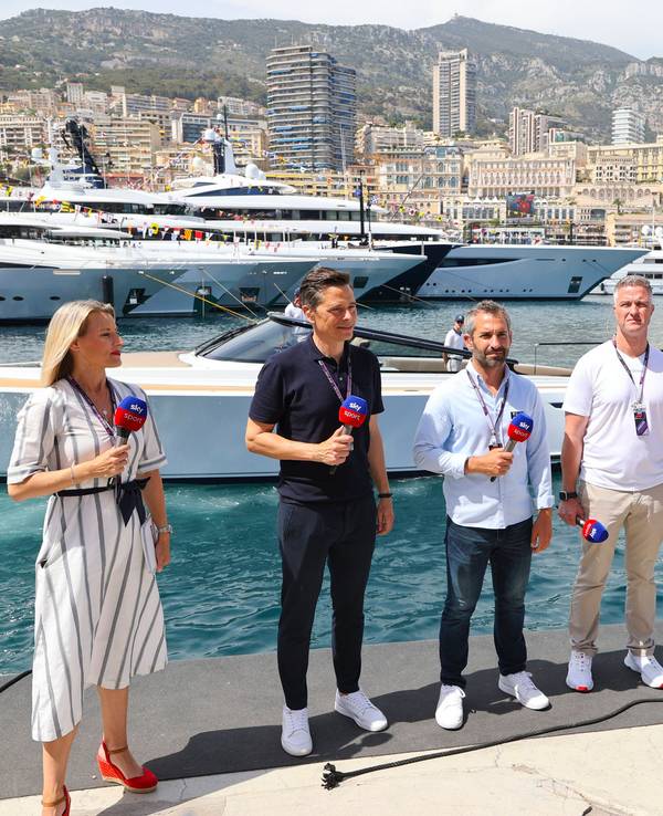 Sky Formel 1 Reporter Sandra Baumgartner, Sascha Roos, Timo Glock, Ralf Schumacher und Peter Hardenacke am Hafen von Monte Carlo beim Monaco Grand Prix am 28. Mai 2023.