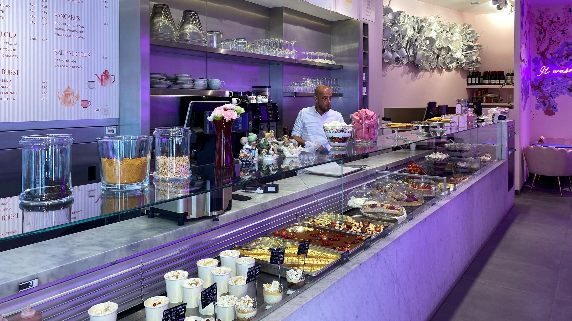 Pavlova Bar Antwerpen, Kammenstraat 30.