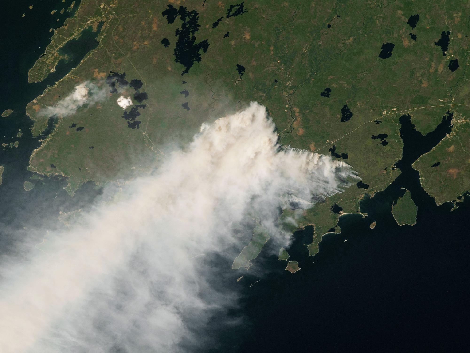 Das von der NASA zur Verfügung gestellte Foto ISS069-E-15007, aufgenommen am 29. Mai 2023, zeigt das verheerende Feuer in Nova Scotia.