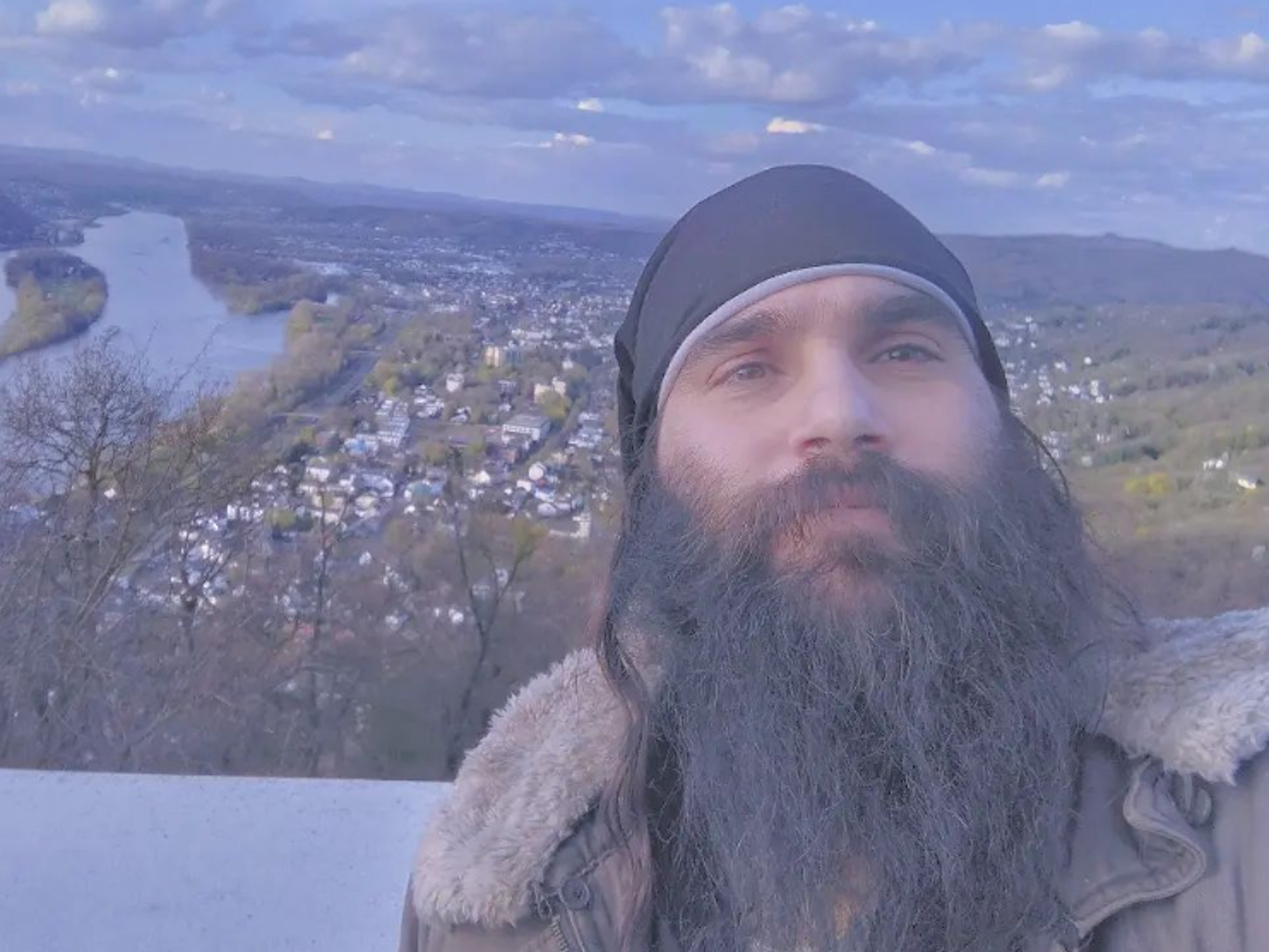 David Ortega lächelt in die Kamera