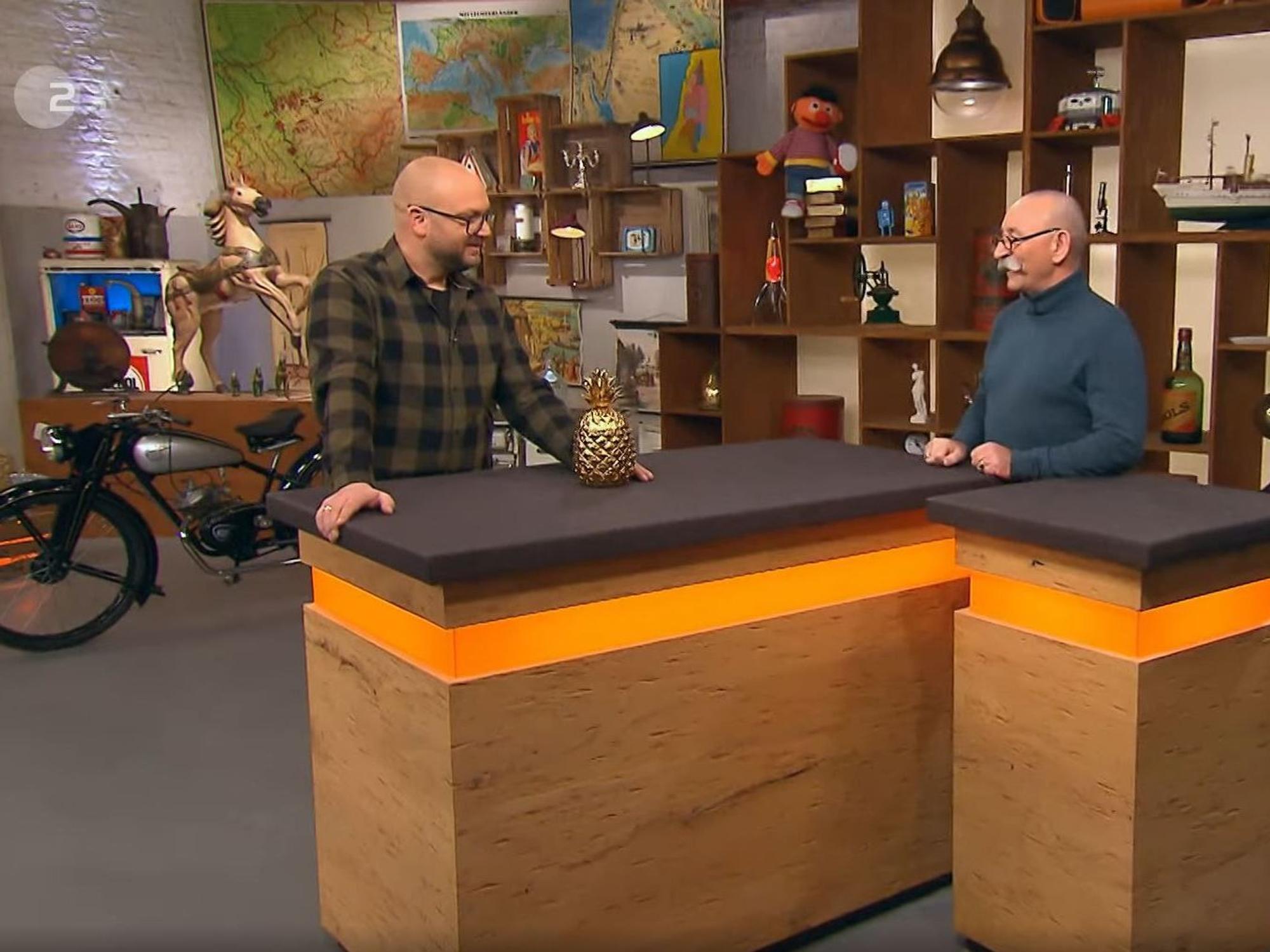 Moderator Horst Lichter (r.) und Experte Sven Deutschmanek in der ZDF-Show „Bares für Rares“