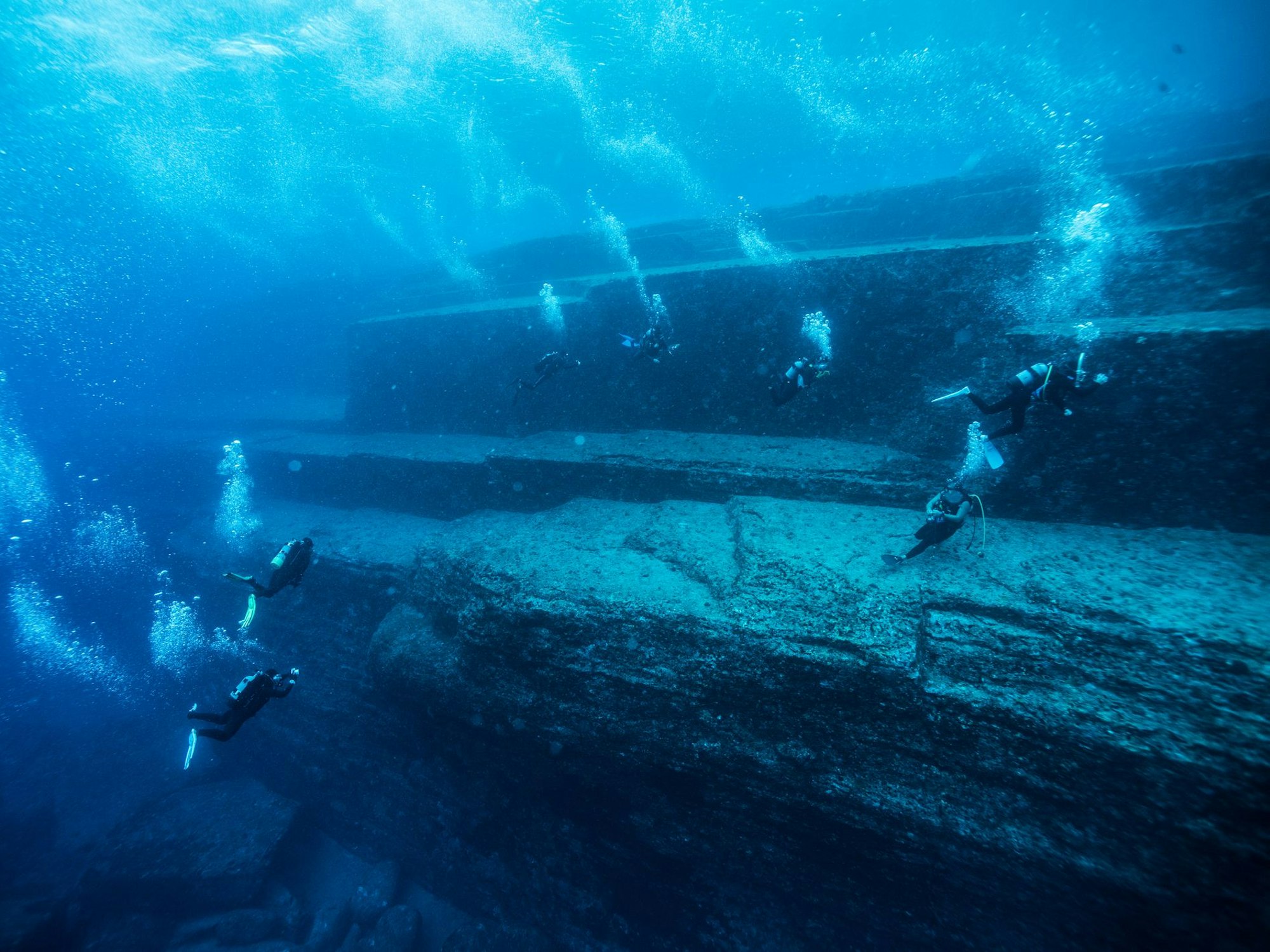 Die versunkene Pyramide von Yonaguni in Japan.
