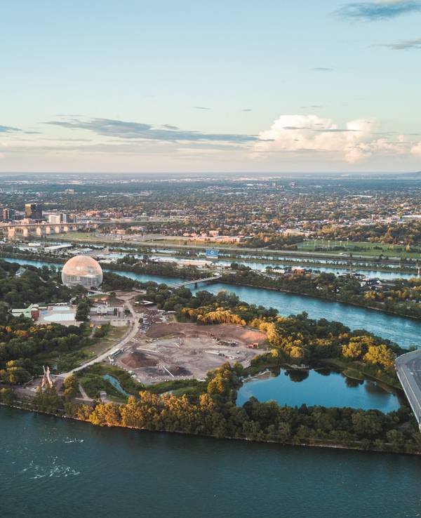 Luftaufnahme der Stadtansicht des kanadischen Montreal.