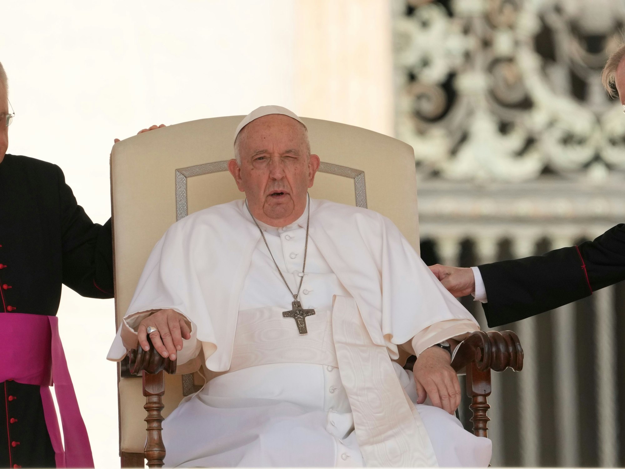 Papst Franziskus bei seiner wöchentlichen Generalaudienz auf dem Petersplatz.