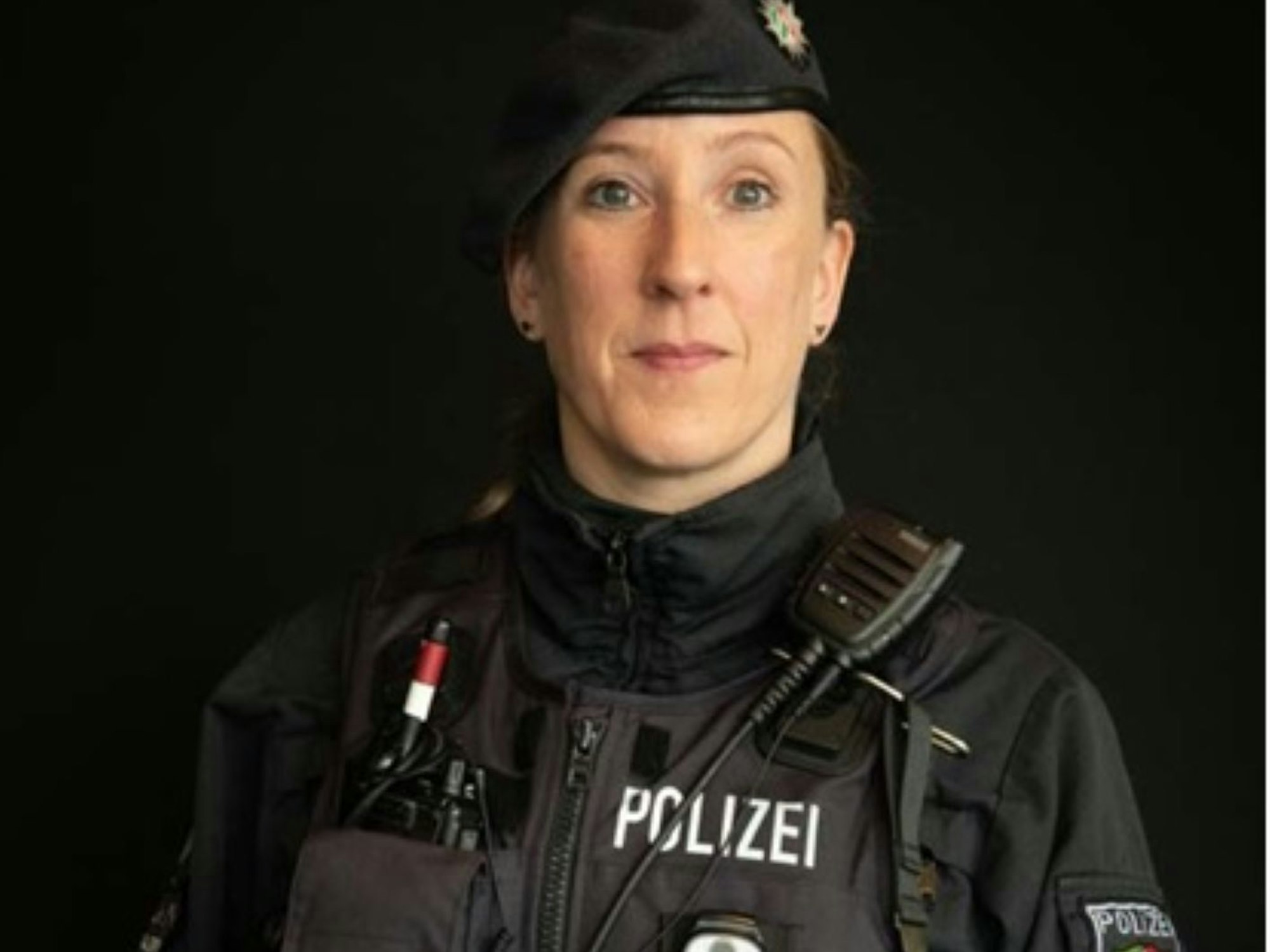 Polizeihauptkommissarin Beatrix Kurth in Uniform